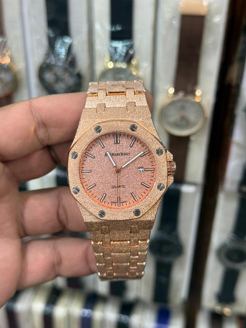 Rose Gold Luxury Watch - Premium Quartz Timepiece